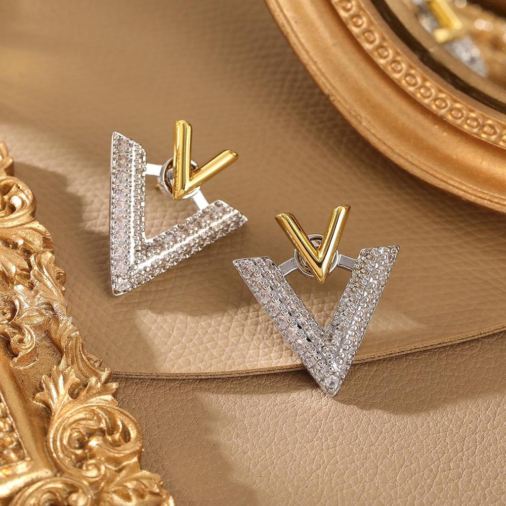 V-Shaped Luxury Earrings: Elegant, Two-Way Design, Fashionable Studs with Unique Versatile Style.