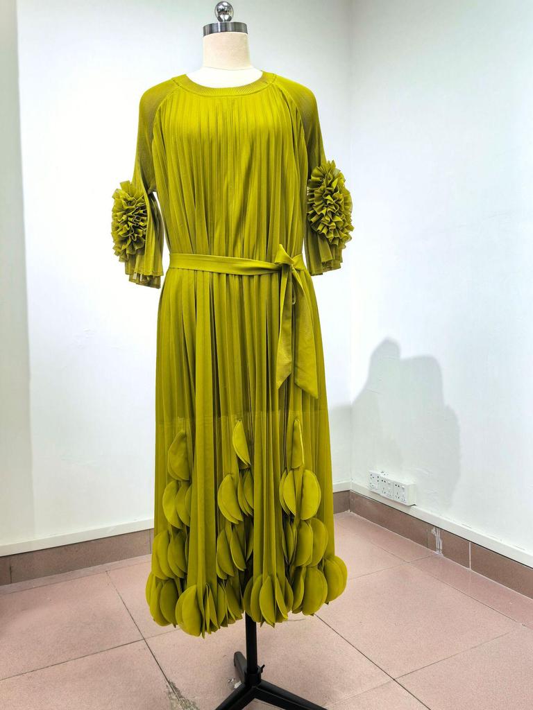 European & African Plus Size Floral Trumpet Sleeve Pleated Maxi Dress