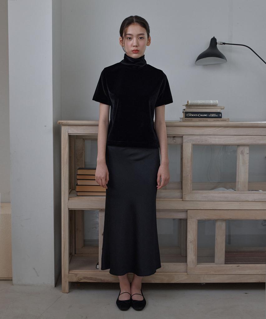 38 Come On Common Satin Flared Skirts (Black)