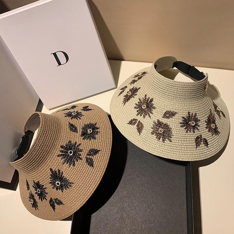 

Korean Straw Braid Sun Hat with Rhinestone Embroidery - Foldable, Versatile, and Perfect for Sun Protection at the Beach or Shopping. M (56-58cm) рожевий