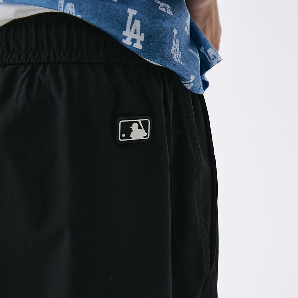 New MLB New York Yankees Basic Collection SS25 Casual Shorts Unisex Black 3ASMB0153-50BKS