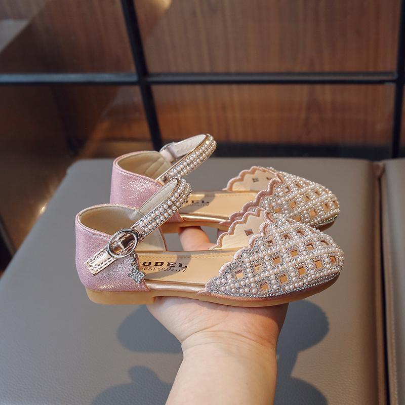 Girls Half Sandals Kids Hollow Rhinestones Shoes for Party Wedding Summer Spring Children Covered Toes Princess Shoes Chic 2025