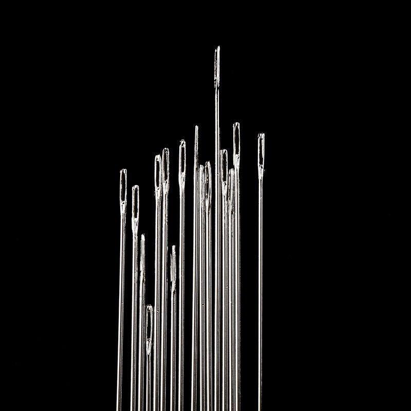 

Набір дуже тонких довгих бісерних голок для ручного нанизування 1 piece