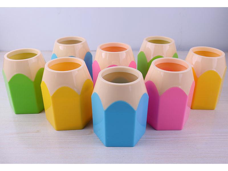 Candy Color Large-Capacity Pen Holder for Students and Children