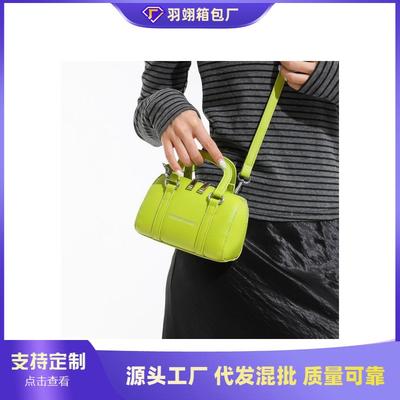 Mini bolsa pequena feminina nova de alta qualidade versátil bolsa travesseiro design de nicho bolsa de ombro mensageiro
