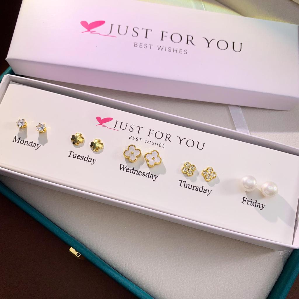 Set Cercei Stud Floare Zircon: 5 Perechi pentru Femei cu Ace de Argint - Cutie Cadou Săptămânală