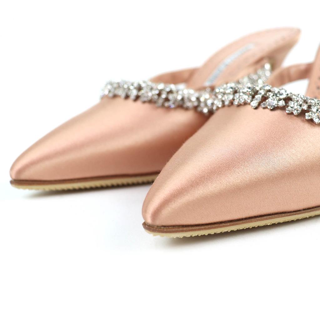 Excellent MANOLO BLAHNIK Mule VEDADAMU Crystal Jewel Trim Pointed Toe Satin 37.5 Used