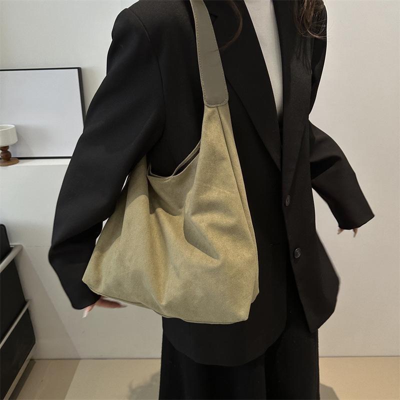 Vintage Women's Bag Large Capacity Suede Shoulder Bag Solid Color Simple Design Casual Commuter Shopper Tote