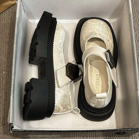Mary Jane Shoes Are Not Tired, Feet Feel Non-slip, Internet Celebrities Wear-resistant Soft Sole, Niche Shallow Mouth Design Single Shoes Women