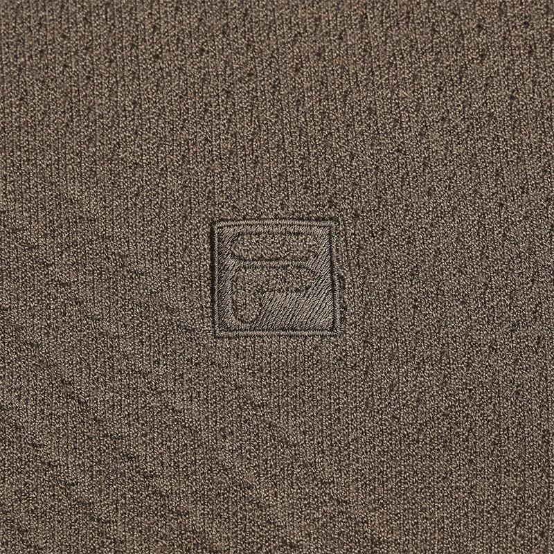 FILA Golf Series Fashion Simple Casual Sports Golf Vest Comfortable Warm Stand Collar Woven Men vest Caramel A11M615716FBN