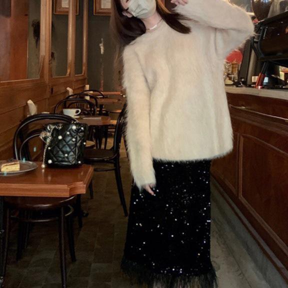 Cozy Mink Velvet Women's Sweater: Thick, Premium Knit for Autumn/Winter - Chic, Relaxed Style