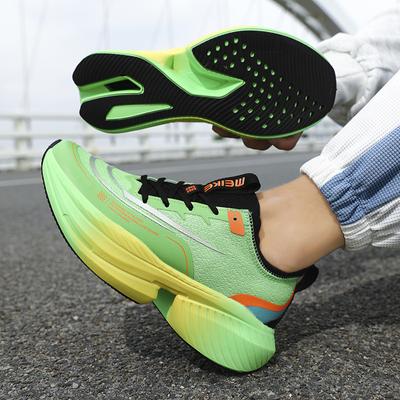 Hot Selling Unisex Sneakers Comfort Fashion Ultra Light Casual Shoes Anti Slip Roaring Sole Durable Running Shoes for Men Women