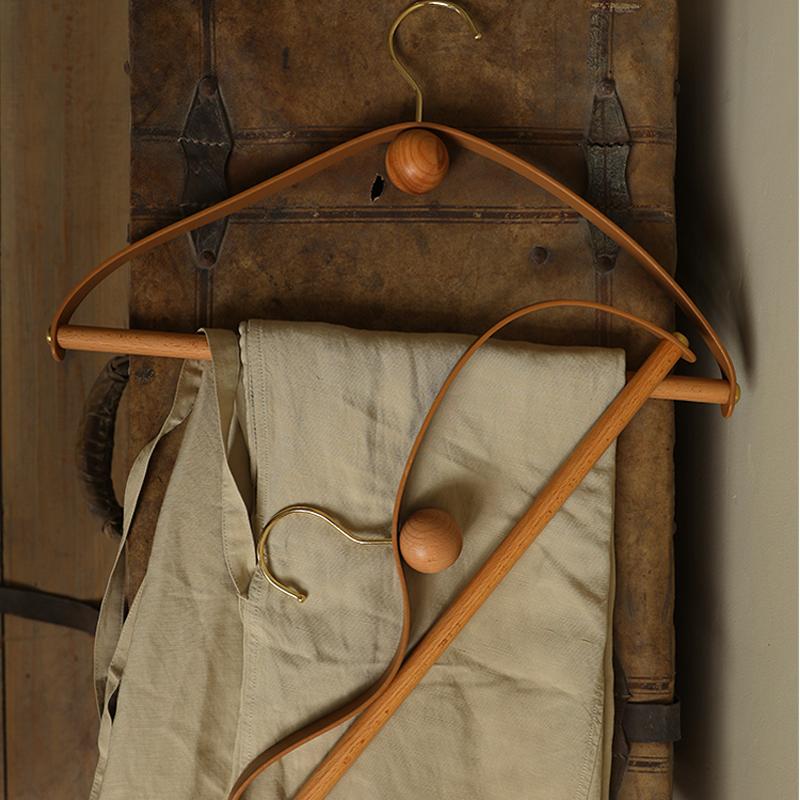 Vintage Clothes Hangers Leather+Wood Design Coat Trousers Hanger for Clothing Display Drying Rack Wardrobe Storage Organization