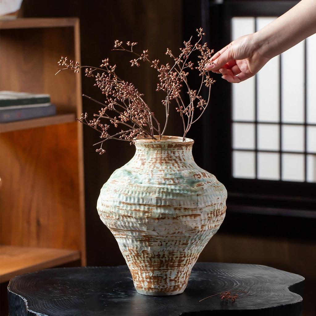 Wabi-Sabi Retro Ceramic Vase for Living Room or Tea Room – Vintage Chinese Style Flower Arrangement Ornament