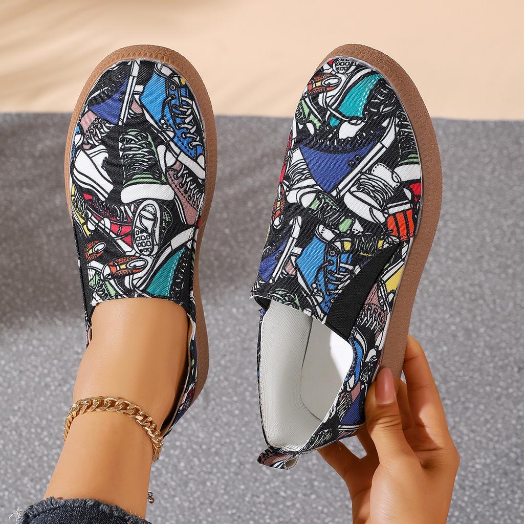 Fashion Women Sneakers Large Size Casual Slip-On Sneakers Women Fashion Round Toe Flat Colorful Women Shoes Spring Summer New Loafers