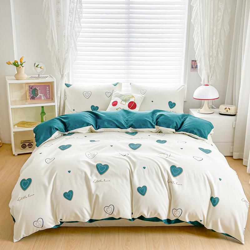 Cartoon Animal Rabbit Bear Duvet Cover Girls Strawberry Floral Bedding Set Reversible Kawaii Comforter Cover With 2 Pillowcase