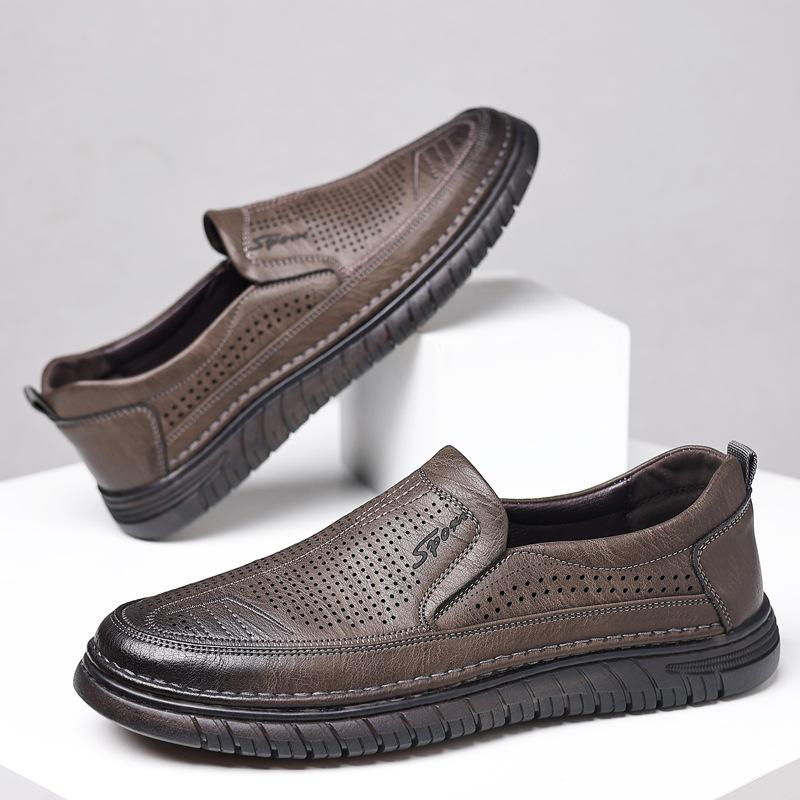 Popular men's shoes new summer sandals 2025 trendy business casual shoes men's soft soles versatile hole shoes leather shoes