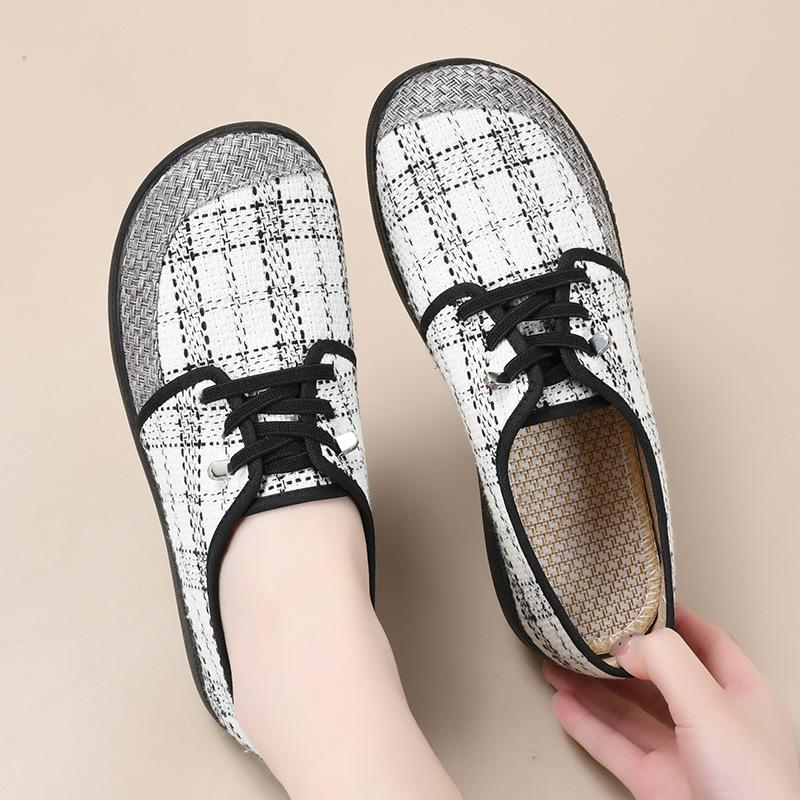 

Middle-aged and old spring and autumn new Xiaoxiangfeng casual cloth shoes soft-soled cloth shoes women 41