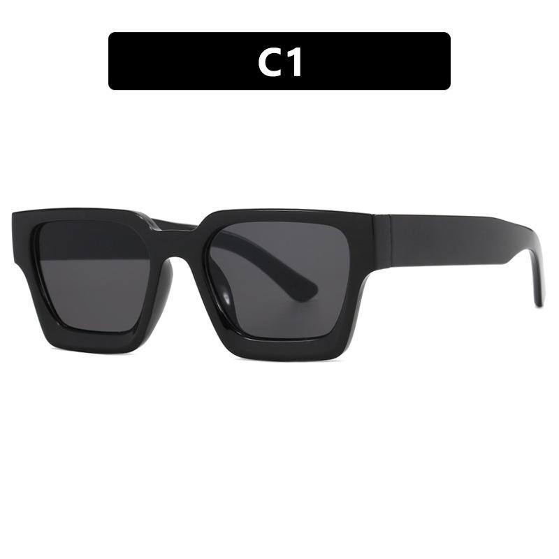 

Retro Cat-Eye Large Frame Black Sunglasses, European and American Trendy Fashion UV Protection Sunglasses for Men and Women Black Frame Gray Piece