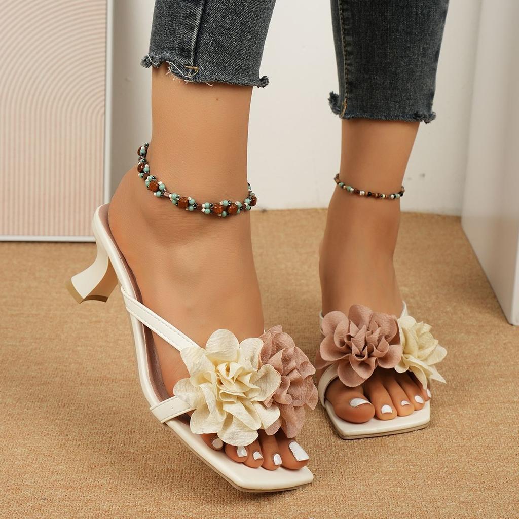 French Beautiful Not Tired Feet Sandals Wear Women's Shoes 2025 New Fairy Style Flower Square Head Thick Heel Sandals