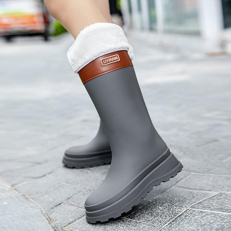 New tall rain shoes women's fashion rain boots outdoor waterproof shoes rubber shoes piled thickened waterproof boots
