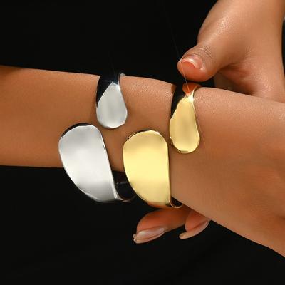 2 PCS Fashion High-grade Irregular Bracelet For Ladies