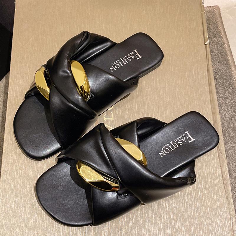 

Модные новые женские тапочки женские шлепанцы 2024 летние повседневные домашние ПУ металлические украшения квадратный носок снаружи зеленые шлепанцы женские туфли 35 чёрный