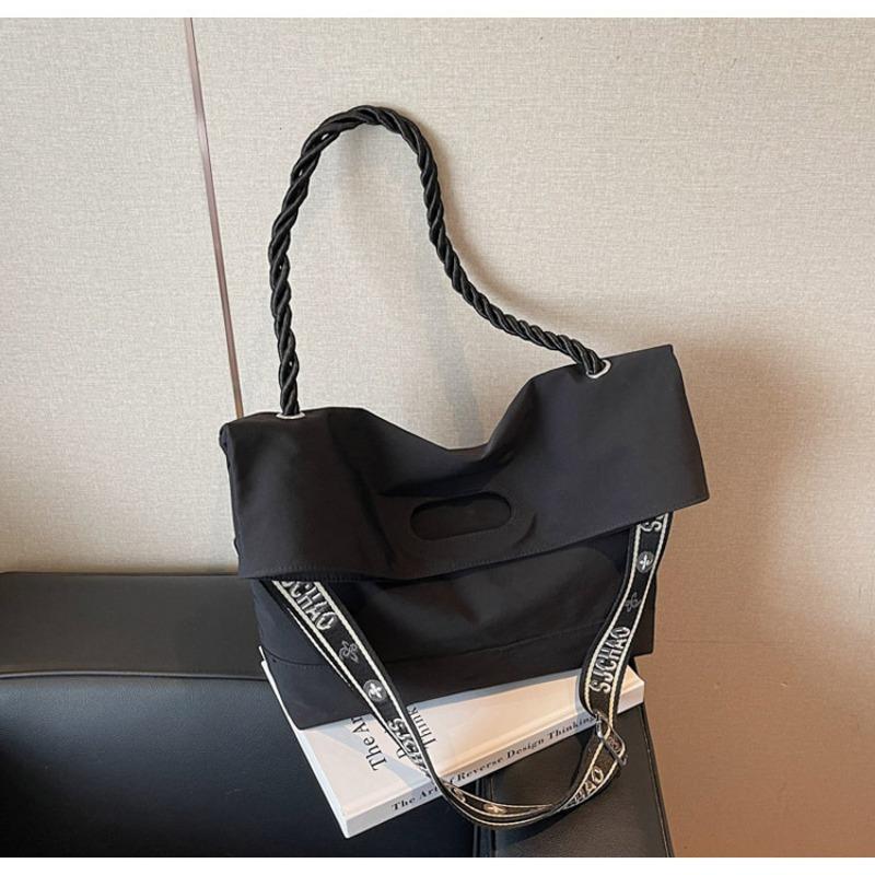 Simple and Versatile Canvas Bag Women's Large-capacity New Summer Messenger Bag Casual College Student Tote Bag