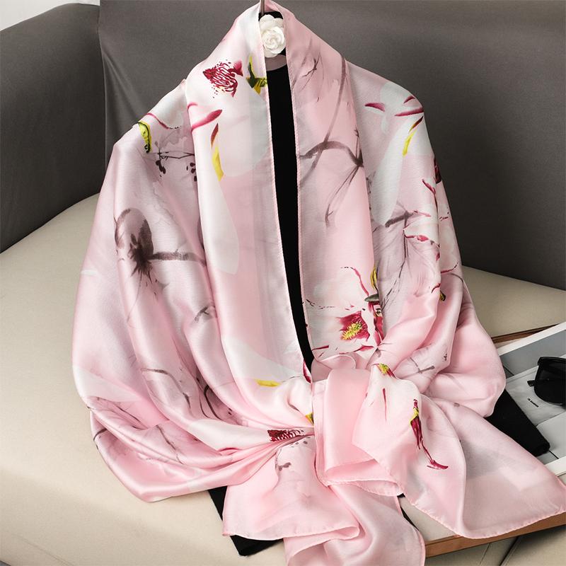 Design șal de mătase din satin Hijab eșarfă moda femeilor de vară cu protecție solară stolă de plajă împachetări Bufanda batică pentru cap de femeie Echarpe nou