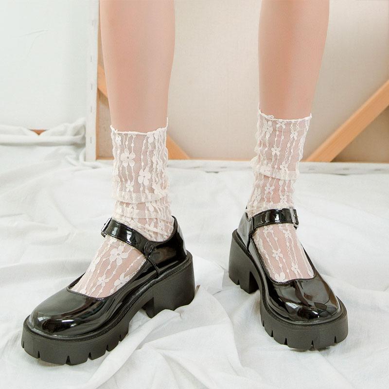 Women's Harajuku Ultra-thin Transparent Floral Lace Socks Sweet Mesh Fishnet Socks Soft Summer Japanese Style Middle Tube Socks