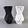 Black & White Resin Vase with Broken Line Leaf Pattern - Modern Minimalist Ornament for Home or Hotel Decor