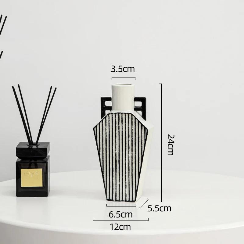 Black and White Checkered Pattern Geometric Ceramic Vase Table Decoration Flower Arrangement Flowers Vases Room Aesthetic Decor