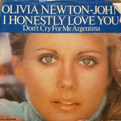 7inch Record OLIVIA NEWTON-JOHN - I Honestly Love You MCA40811 MCA Records 1977 Canada Pop Used