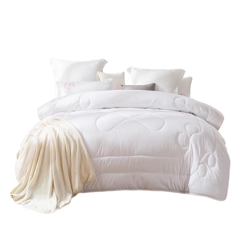 

Hongxiushifang All-Season Antibacterial Comforter 200cm x 230cm