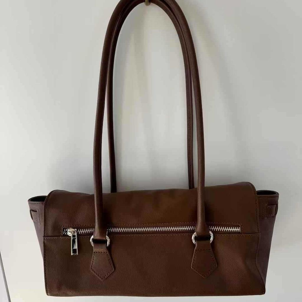 French Leather Women's Bag Cowhide Armpit Shoulder Bag Large Capacity French Stick Bag Commuting Tote Bag Women's Versatile Handbag