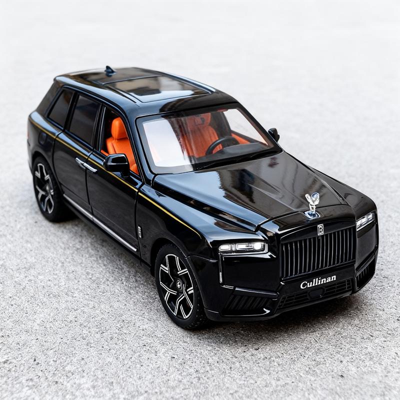 1/32 2025 Rolls Royce SUV Cullinan Alloy Luxury Car Model Diecast Metal Toy Off-road Vehicle Car Model Sound and Light Kids Gift