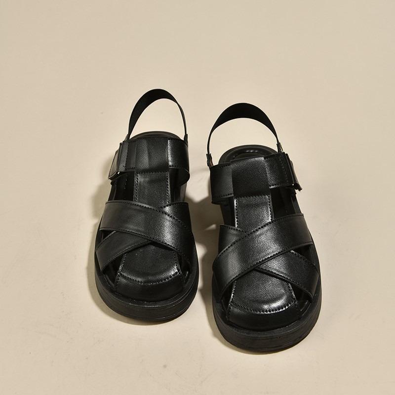 Baotou woven sandals women's new trendy flat bottom versatile hollow pig cage shoes women