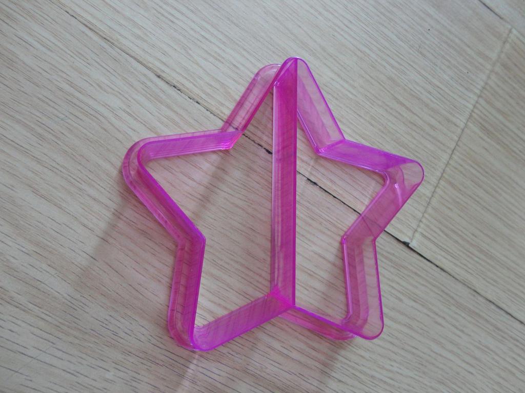 Dinosaur Sandwich Cutter Bread Mold, Plastic Bento DIY, Random Color