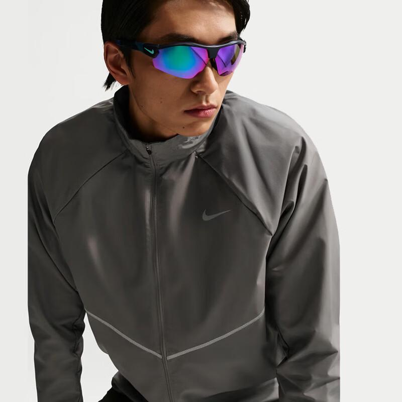 Nike Men's Quick-Dry Hooded Running Jacket