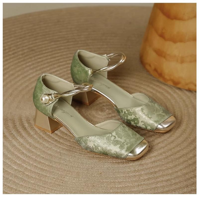 Square Head Mary Jane Shoes Are Huge and Good-looking Thick Heel High Heel Bag Head Sandals Women's Hollow Sandals Summer