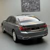 1/24 BMW 760Li Computer-Desktop-Ornamente Legierung Metall Druckguss Automodell Kinderspielzeug Boutique-Dekoration Geeignet für Jugendliche Geschenk