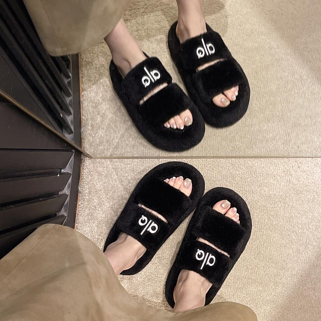 Thick bottom height increase small fluffy slippers women wear 2025 new autumn and winter Internet celebrity super fire fluffy cotton slippers