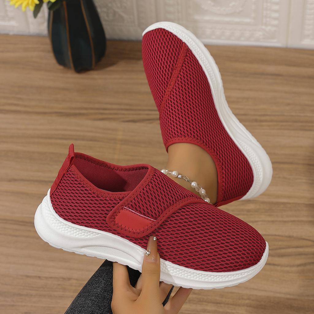 Fashion New Women Mesh Casual Shoes Breathable Flats Outdoor Women Sneakers Walking Slip on Comfortable Sneakers Women Zapatos De Mujer