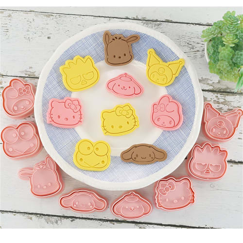 Set of 8 Hello Kitty Cookie Molds, Sanrio Cookie Molds, Cookie Cutters for Biscuits, DIY Baking, Press-Type Cookie Molds, Kitchen, Kids, Prizes, Lunch