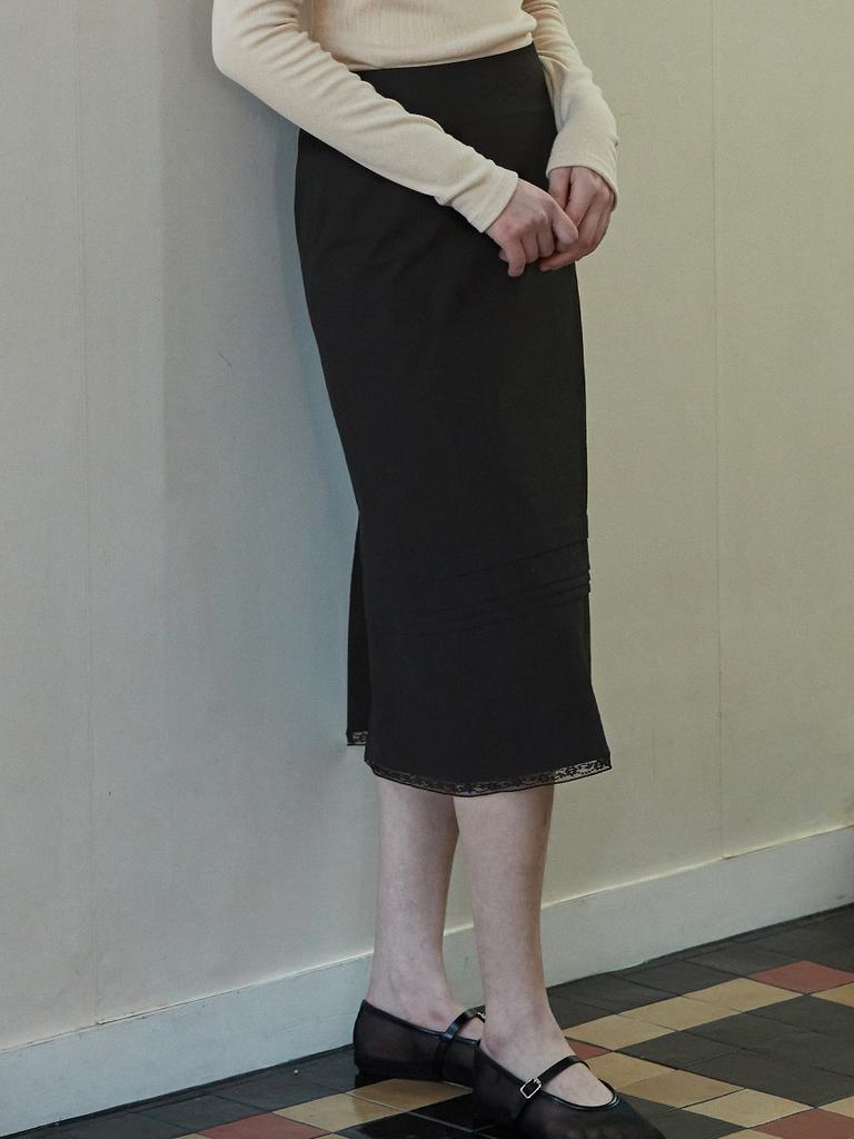 B Muse Mansion Pintuck Lace H-Line Skirt - Black