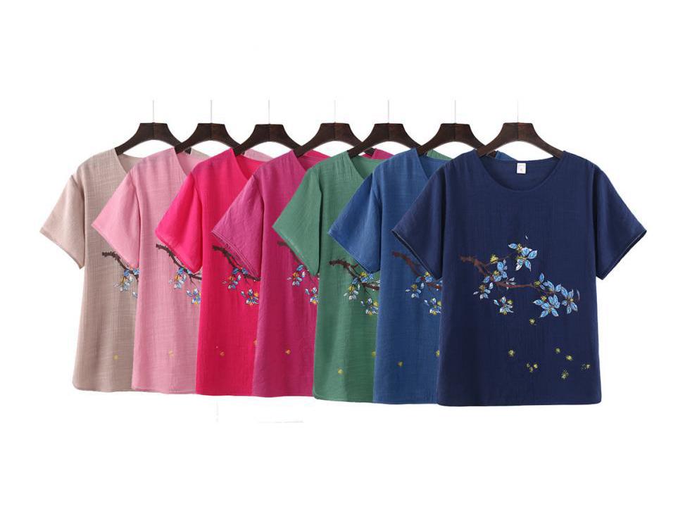 Women's Summer Cotton Linen Short-Sleeved Two-Piece Set: Grandma Mom Pajama Top and Pants.