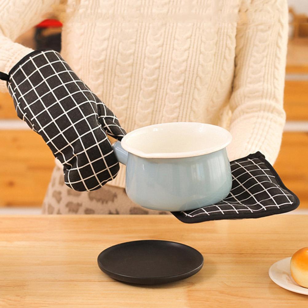 4pcs Cotton Linen Thermal Insulation Gloves Pads Heat Resistant Kitchen Supplies For Microwave Oven Bakery Use Yellow Chess