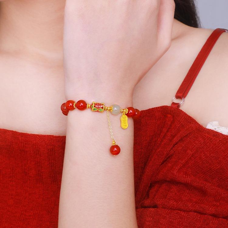 Red Agate Chalcedony Bracelet for Women, Red Bean Bracelet, a Birthday Gift for a Girlfriend from a Close Friend