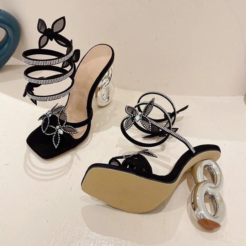 

Eilyken дизайнерские стильные сандалии на высоком каблуке с квадратным носком, женская элегантная летняя обувь с ремешком на щиколотке, банкетное платье 42 чёрный