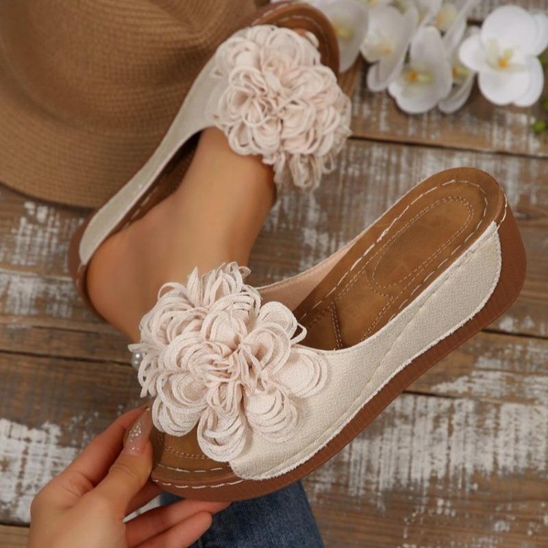 Slope heel beach slippers women's summer new fish mouth flower comfortable outdoor seaside play beach shoes women